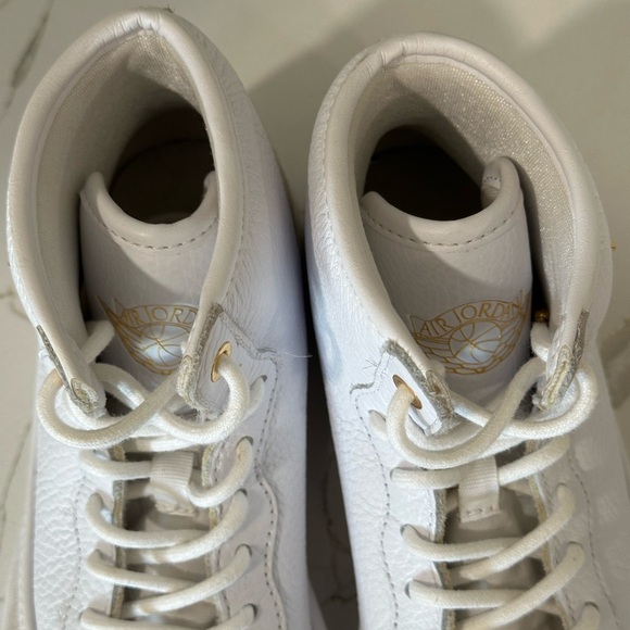 Air Jordan Jasmine. Men’s Size 4. Color White. - Picture 8 of 11